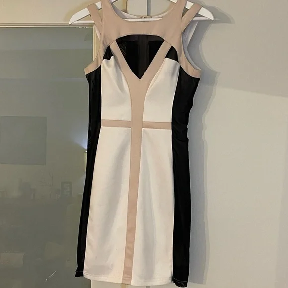 Free Drinks Dress - Picture 5 of 6